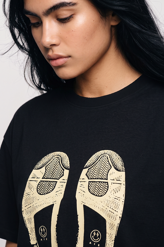 J BALVIN J4 SNEAKER PRINT TEE BLACK