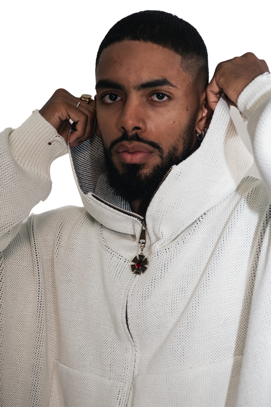 OMERTA WHITE KNITTED ZIP HOODIE