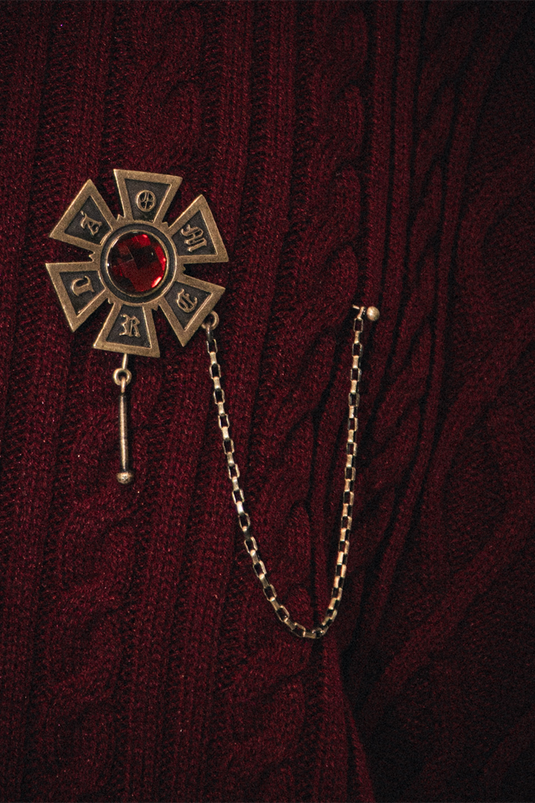 OMERTÁ BROOCH